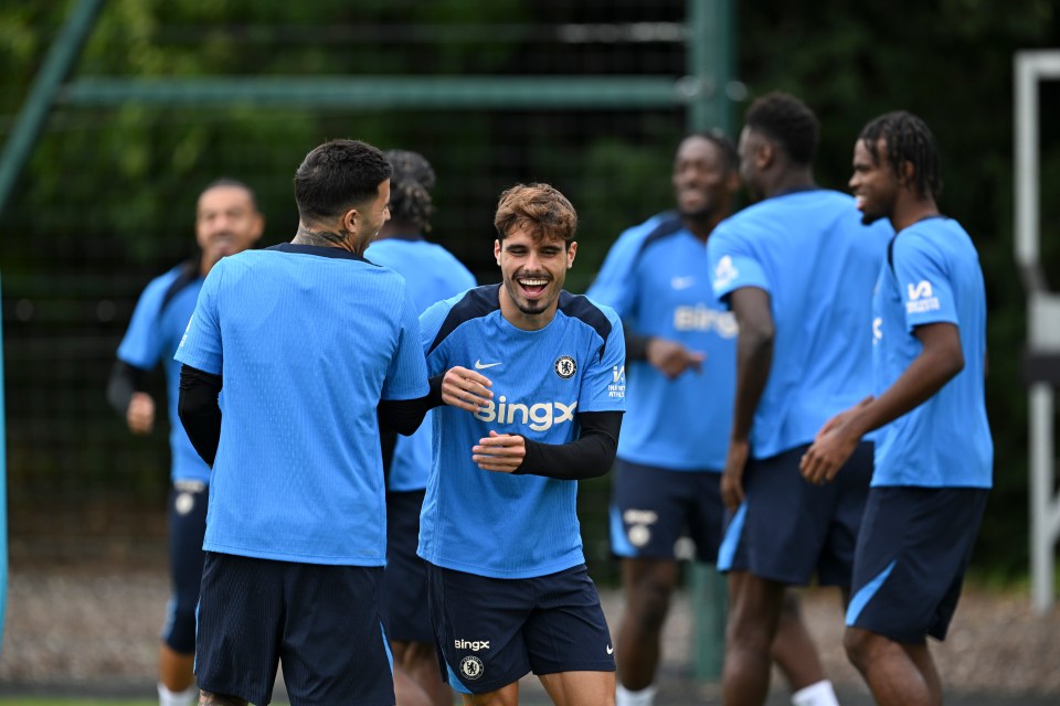 Pedro Neto during a Chelsea training session