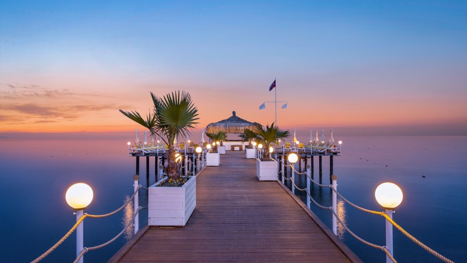 The hotel also has four bars - one in the lobby, one by the bool, one by the sea, and one on the pier