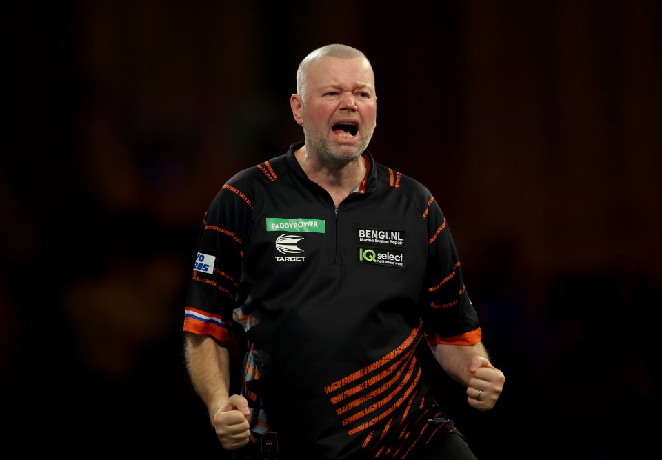 Raymond van Barneveld no longer speaks to Roland Scholten