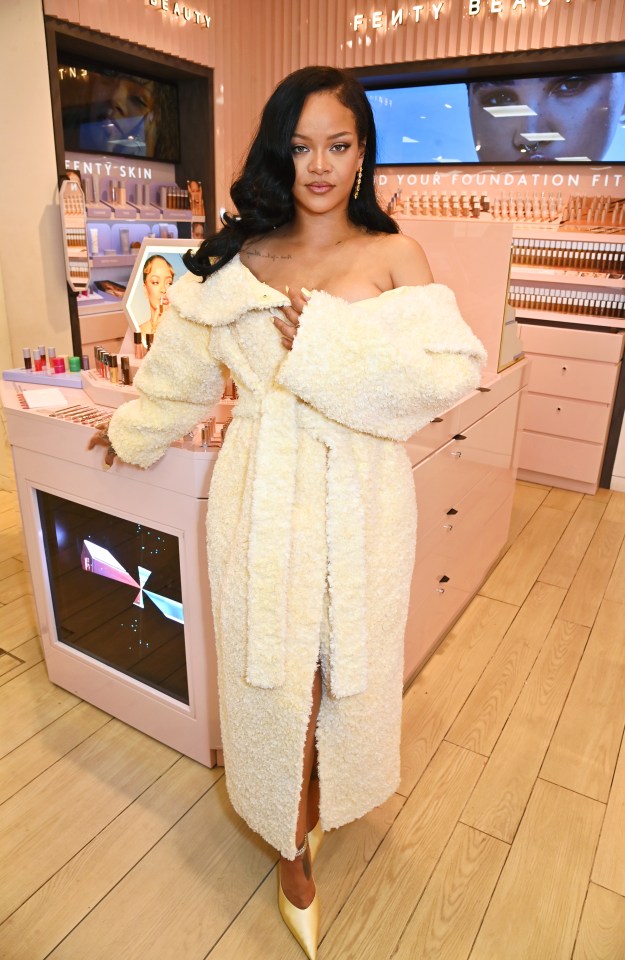 The superstar launched her Fenty cosmetics and beauty brand in 2016