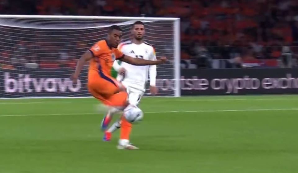 Liverpool ace Ryan Gravenberch produced a stunning pass for the Netherlands