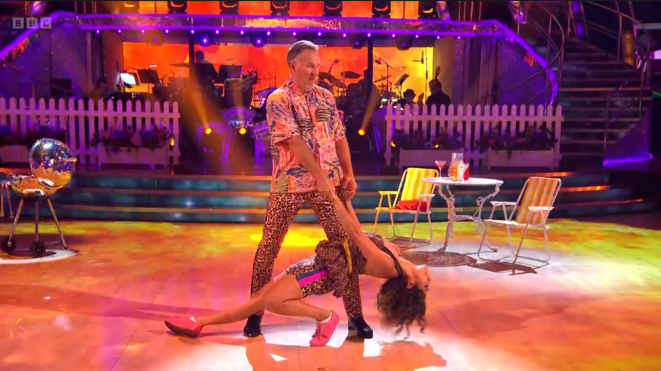 Paul Merson and Karen Hauer entertained the studio audience with Salsa