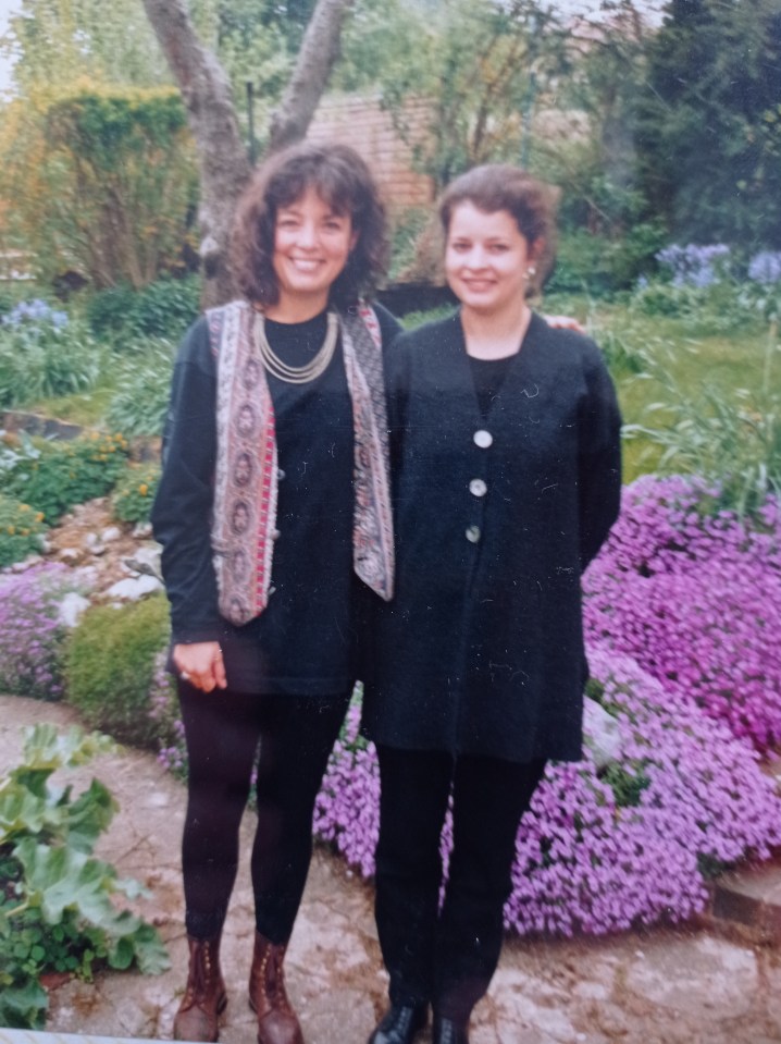 The sisters together in a photo taken in the 1990s