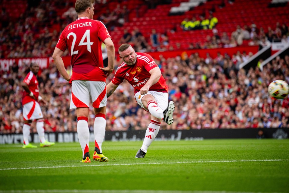 Wayne Rooney scored a sublime free-kick