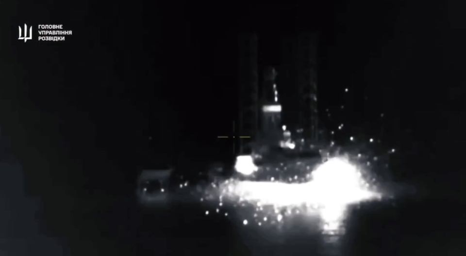 The exact moment Ukraine hit a drilling rig off the coast of Crimea