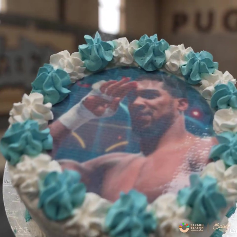 The cake had an image of upcoming opponent Anthony on it