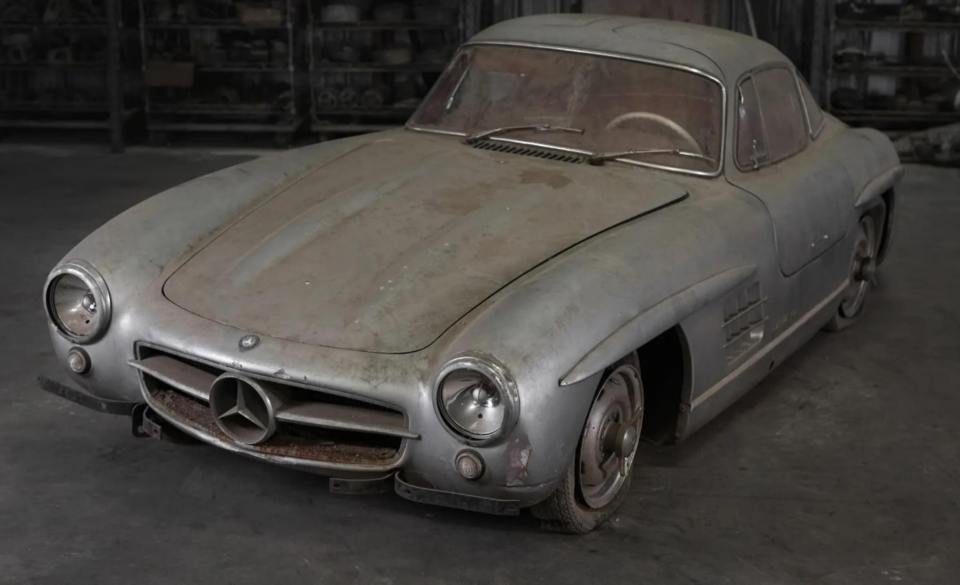 The 1956 Mercedes-Benz "Alloy" Gullwing was hidden in a junkyard