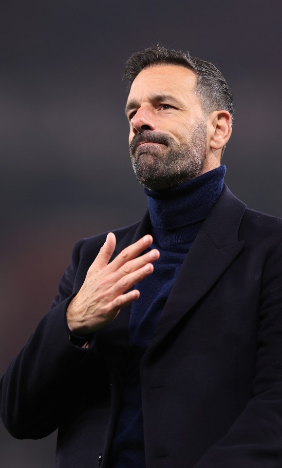 Manchester United interim boss Ruud van Nistelrooy beat an Erik ten Hag record