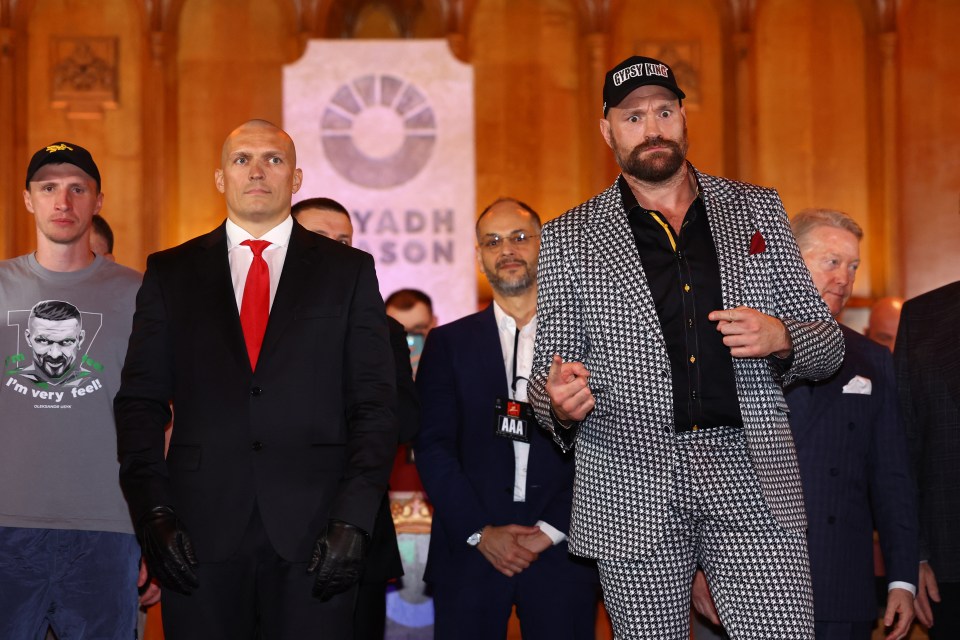 Usyk and Tyson Fury facing off ahead of their rematch