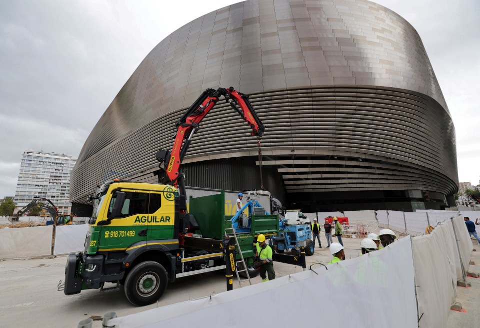 Construction work continues at the Bernabeu