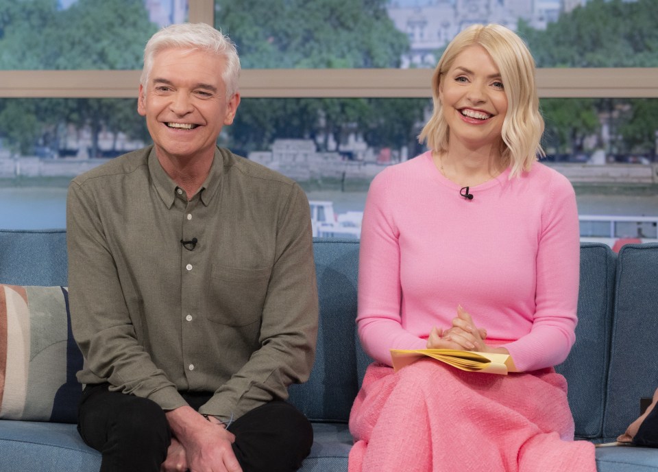 The pair sat next to each other on the ITV sofa for over a decade