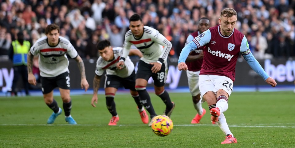 Jarrod Bowen's stoppage-time penalty earned West Ham the win over Man Utd