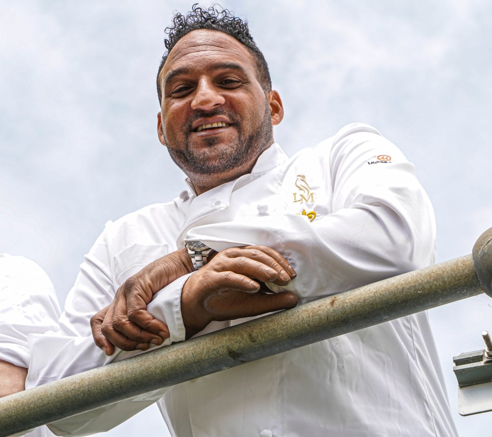 Celebrity chef Michael Caines has announced the closure of his beachfront Exmouth eatery