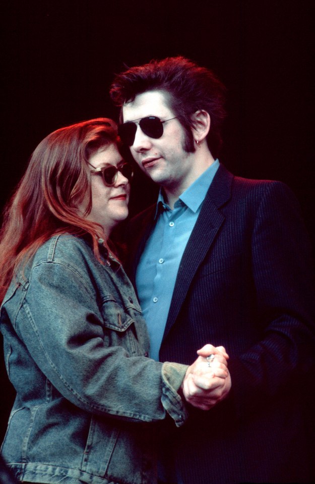 UNITED KINGDOM - MAY 01: FLEADH Photo of Kirsty MacCOLL and POGUES and Shane MacGOWAN, with Kirsty MacColl (Photo by Patrick Ford/Redferns)