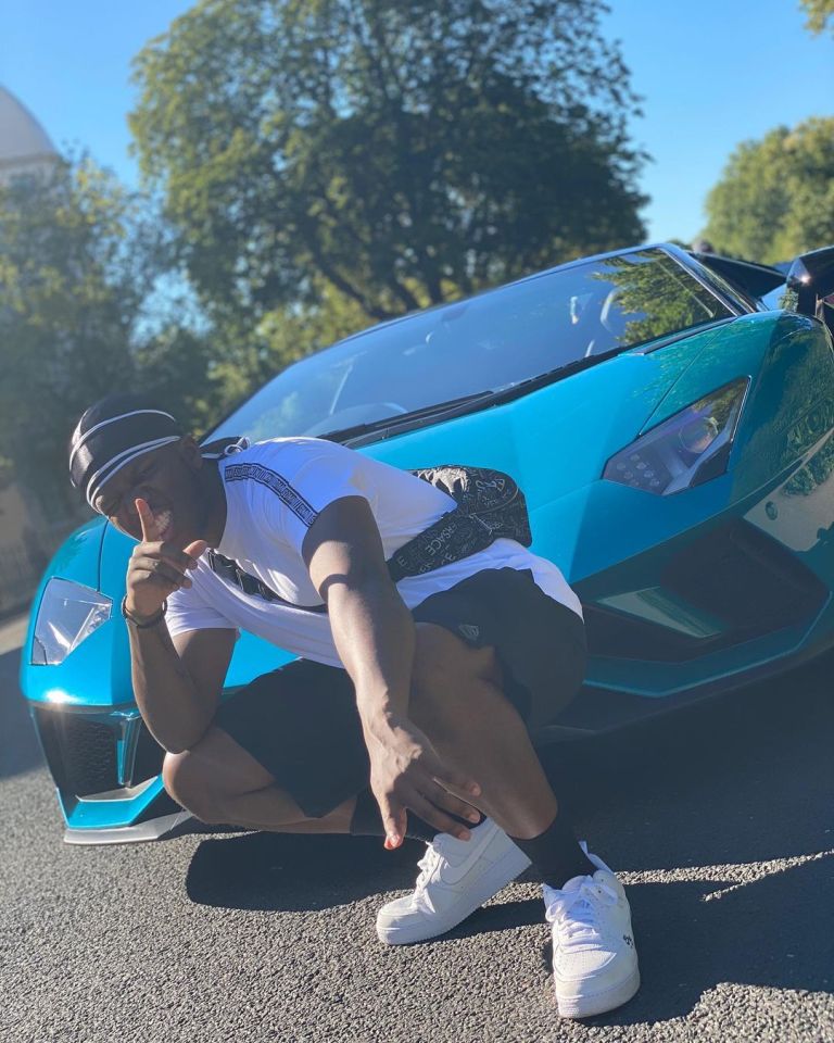 KSI showing off his £260,000 Lamborghini Aventador