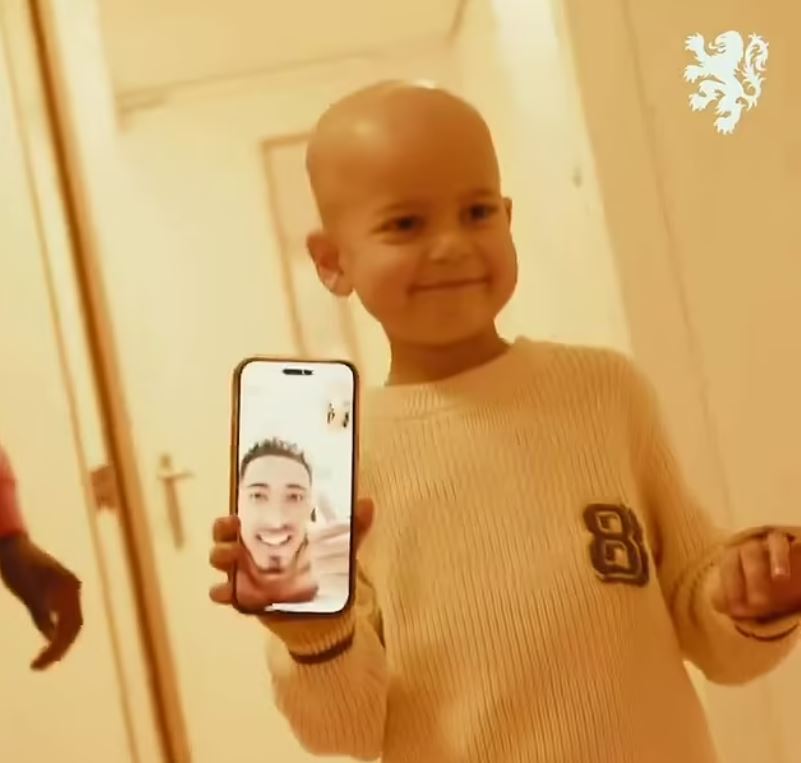 Jude Bellingham FaceTimed with a child in hospital