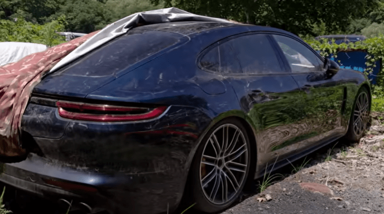 The Porsche had a sign on the windscreen stating it had been seized by cops