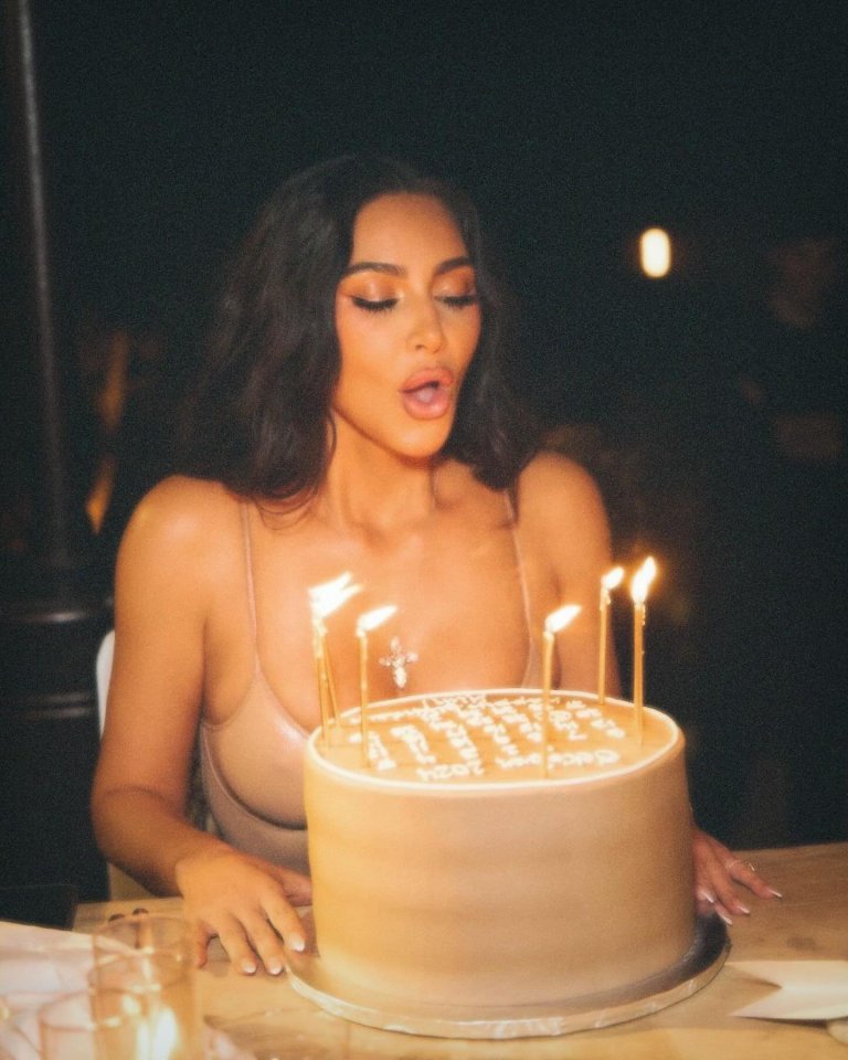 The reality star turned 44 and celebrated with a huge cake