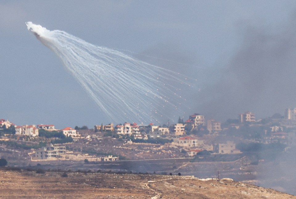 Artillery is fired by the Israeli Army into Lebanon, amid cross-border hostilities between Hezbollah and Israel, as seen from Jish, northern Israel October 2, 2024. REUTERS/Jim Urquhart