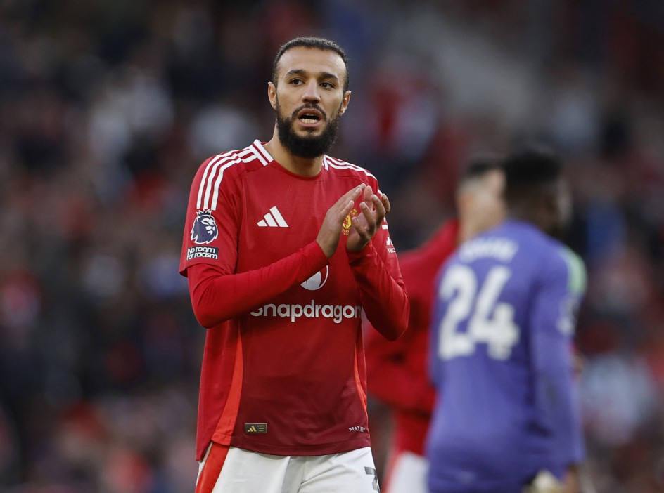 Soccer Football - Premier League - Manchester United v Brentford - Old Trafford, Manchester, Britain - October 19, 2024 Manchester United's Noussair Mazraoui applauds fans after the match Action Images via Reuters/Jason Cairnduff EDITORIAL USE ONLY. NO USE WITH UNAUTHORIZED AUDIO, VIDEO, DATA, FIXTURE LISTS, CLUB/LEAGUE LOGOS OR 'LIVE' SERVICES. ONLINE IN-MATCH USE LIMITED TO 120 IMAGES, NO VIDEO EMULATION. NO USE IN BETTING, GAMES OR SINGLE CLUB/LEAGUE/PLAYER PUBLICATIONS. PLEASE CONTACT YOUR ACCOUNT REPRESENTATIVE FOR FURTHER DETAILS..