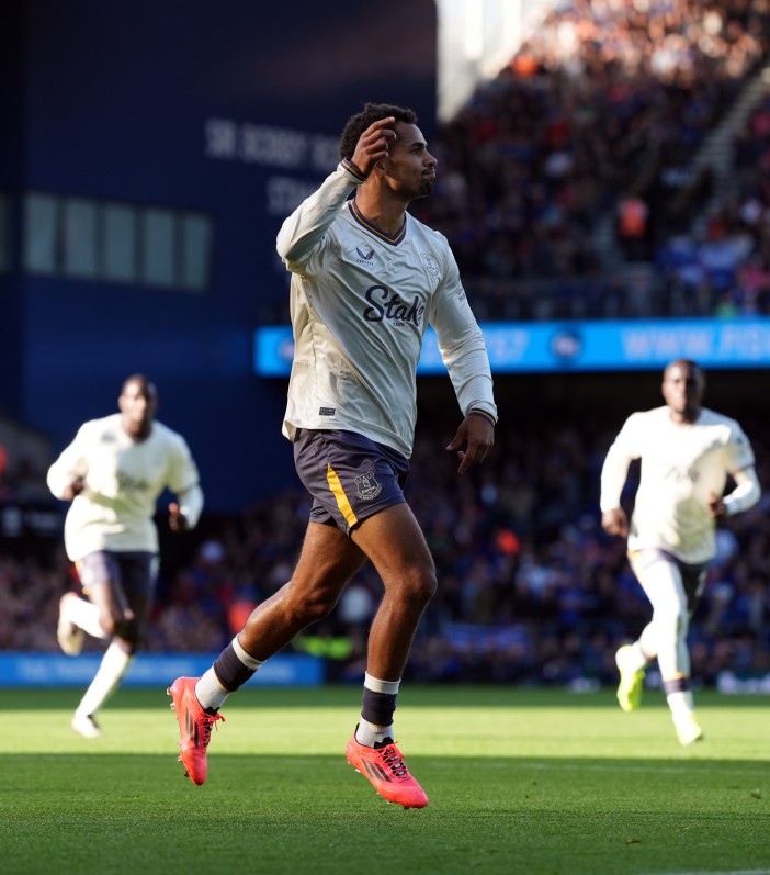 Everton's Iliman Ndiaye opens the scoring for the away side