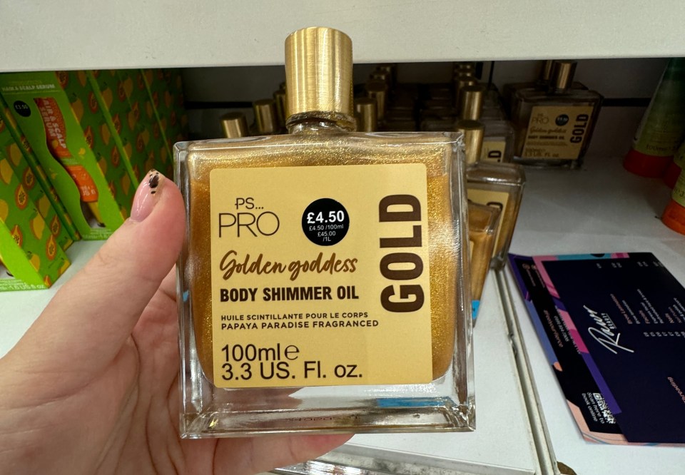 Achieve the perfect skin glow with this body shimmer oil for less than £5