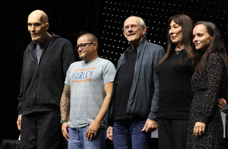 The cast from the 1991 comedy classic reunited at LA Comic Con on Saturday to host an 'Addams Family' panel