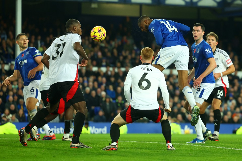 Beto headed in a dramatic late equaliser for Everton