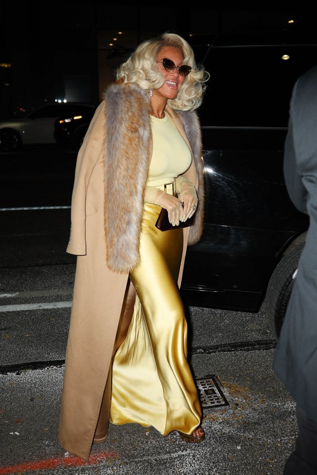 Bey sported blonde locks and a yellow look