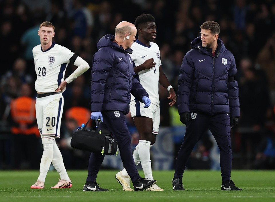 Bukayo Saka was forced off with an injury