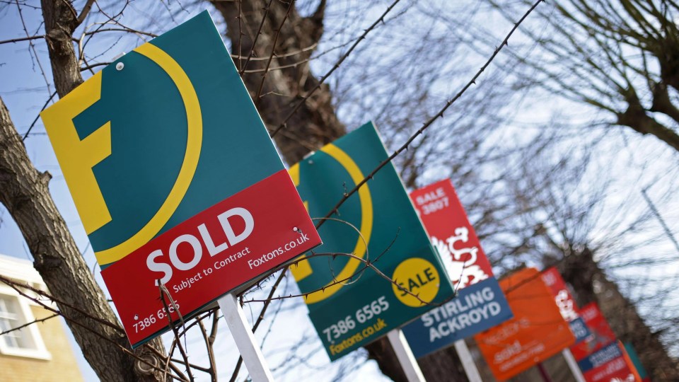 UK house price growth slowed down in October ahead of big stamp duty change