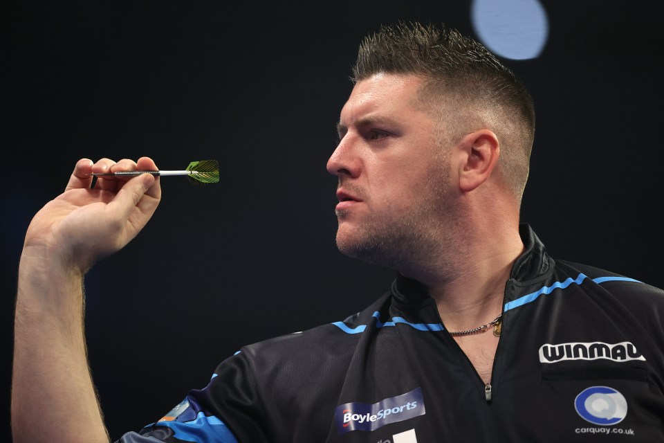 Daryl Gurney won every single leg to storm through in style