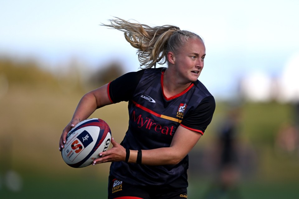 CHRISTCHURCH, NEW ZEALAND - APRIL 06: Grace Steinmetz of the Chiefs warms up ahead of the round six Super Rugby Aupiki match between Matatu and Chiefs Manawa at  Nga Puna Wai  on April 06, 2024 in Christchurch, New Zealand. (Photo by Joe Allison/Getty Images)