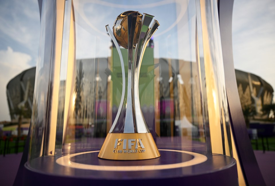 a trophy that says fifa club world cup on it