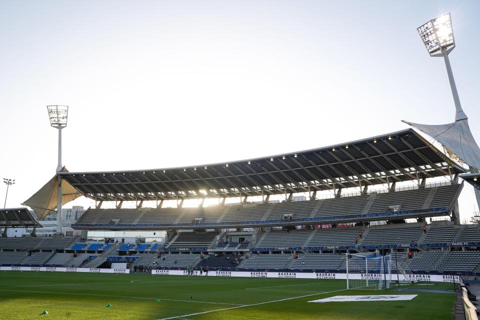 The club plays at the 20,000 seater Stade Charlety