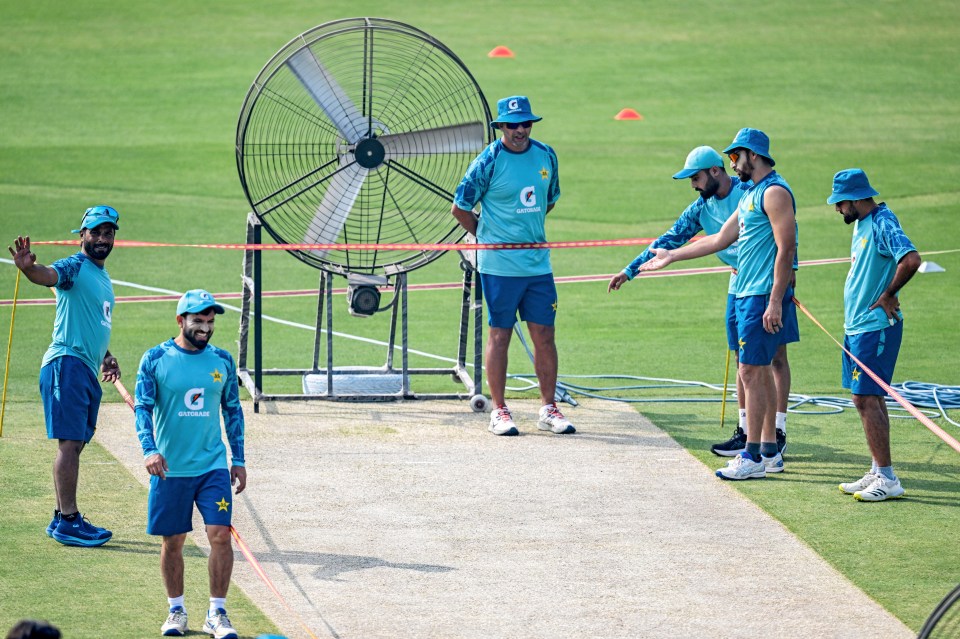 a group of cricket players wearing shirts that say gatorade