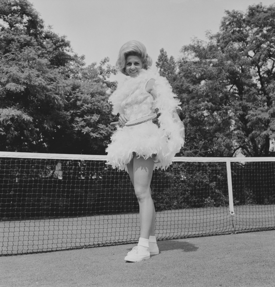 Lea Pericoli in feathered outfit in 1968