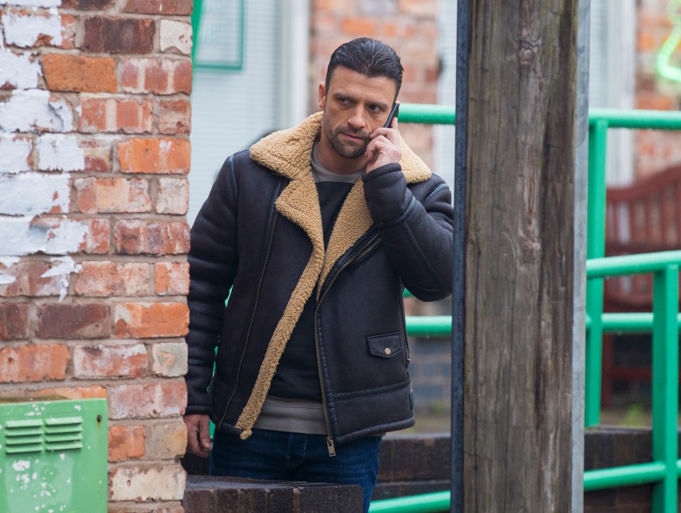 Corrie villain Damon Hay is returning to the soap