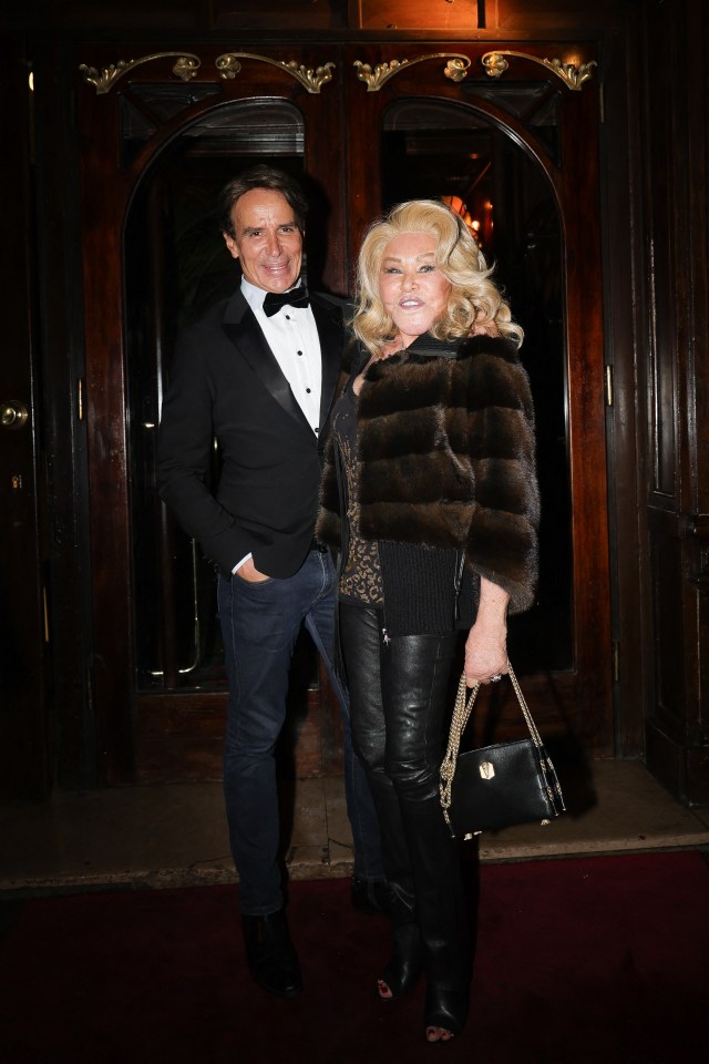 She dined out with her toyboy in Paris last night