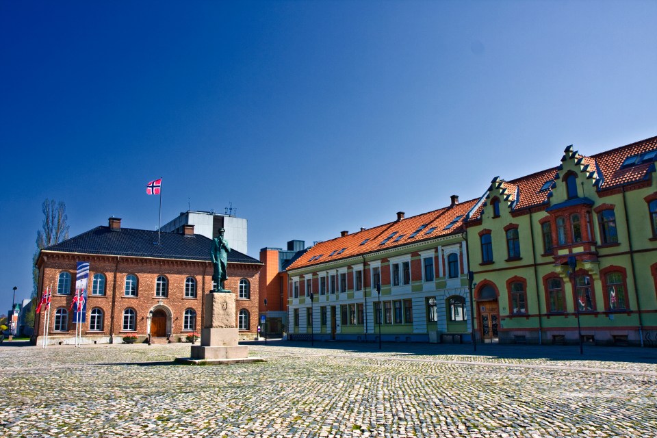 Kristiansand Town Square has colourful buildings