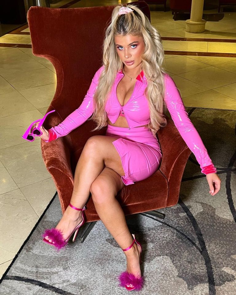 Liberty Poole dressed as a sexy Elle Woods from Legally Blonde for Halloween