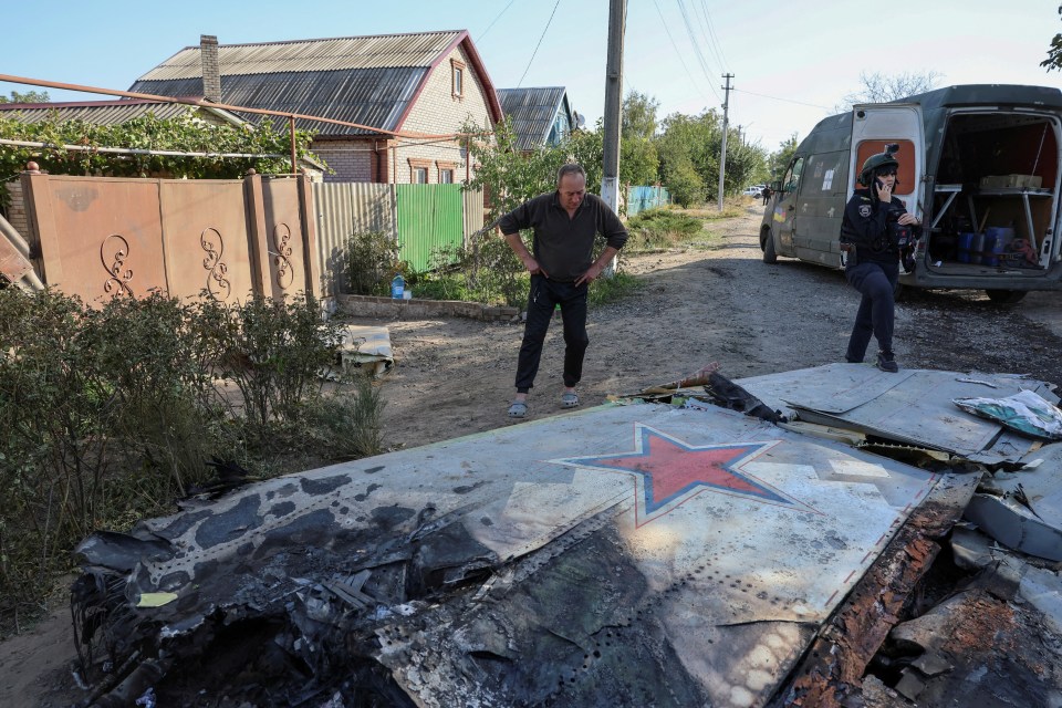 However the wreckage showed Russian insignia on it