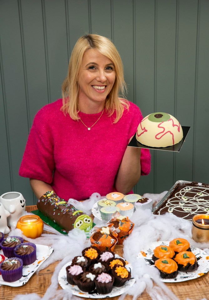 Lynsey Hope gives her verdicts on Halloween cakes