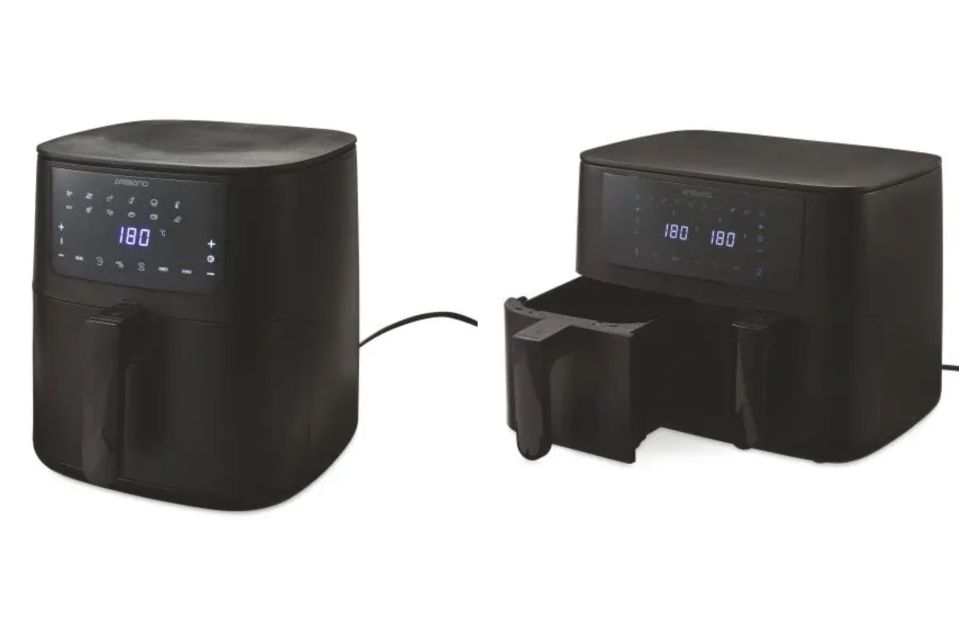 The XL air fryer (left) and Dual Zone XXL air fryer (right)