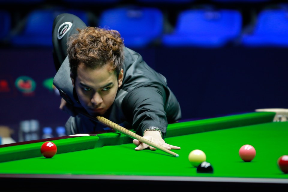 Noppon Saengkham borrowed Murphy's cue after arriving in Belfast without his own