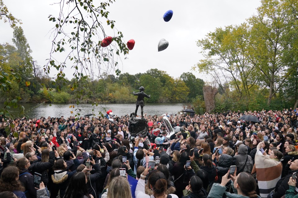 More than 100 fans showed their support as balloons were released