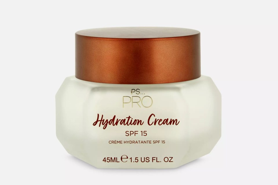 a bottle of ps pro hydration cream spf 15