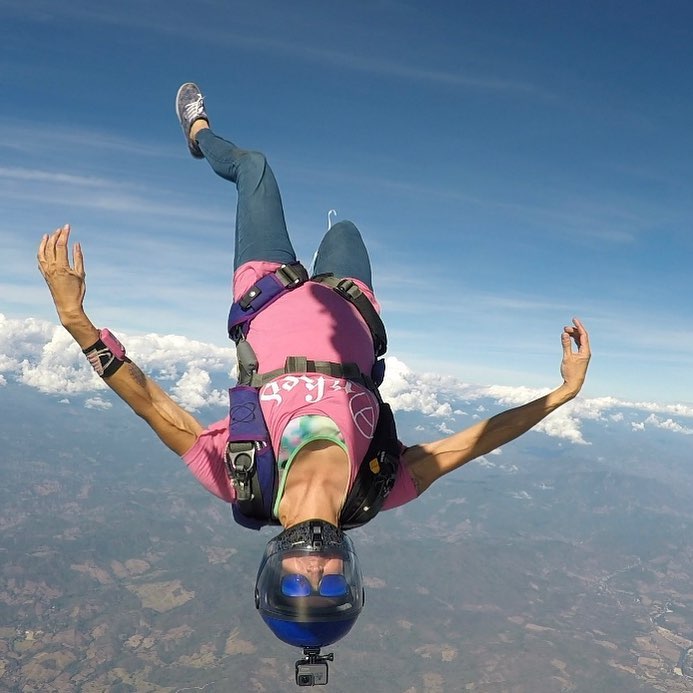 Pro skydiver Carolina Muñoz Kennedy tragically died in the accident