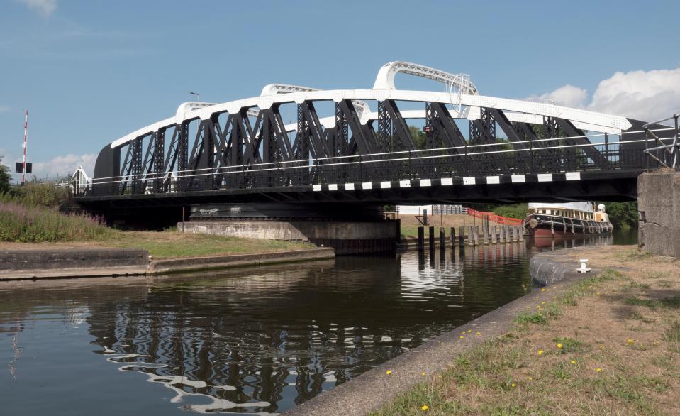 The pair were said to be arguing about the closure of the Sutton Weaver Swing Bridge