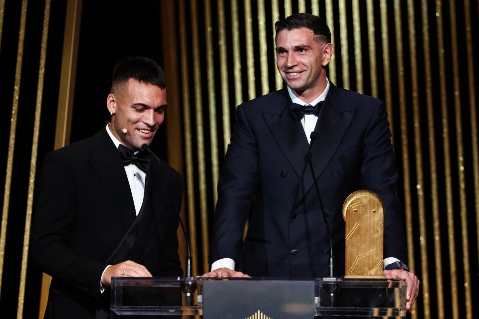 He received the Yashin Trophy and was presented it by Argentine team-mate Lautaro Martinez